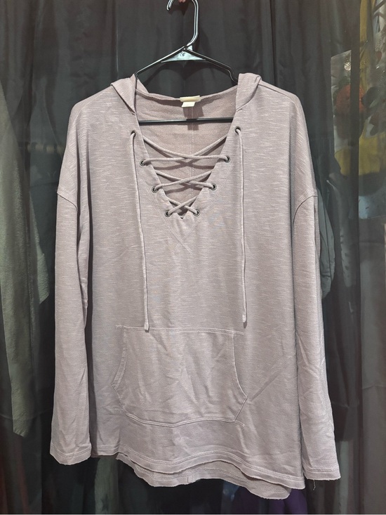 Mossimo Supply Co. Tops - Mossimo Supply sweatshirt
